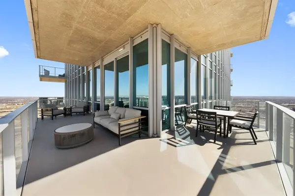 1301 Throckmorton Street #2601, Fort Worth, TX 76102