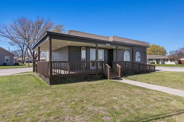 600 S Highway 377, Pilot Point, TX 76258