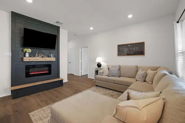 6415 Whitecap Drive, Princeton, TX 75407