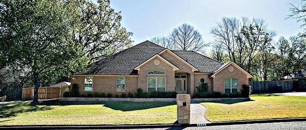 1111 Lonnie Drive, Athens, TX 75751