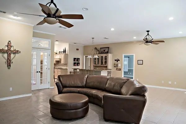 1111 Lonnie Drive, Athens, TX 75751