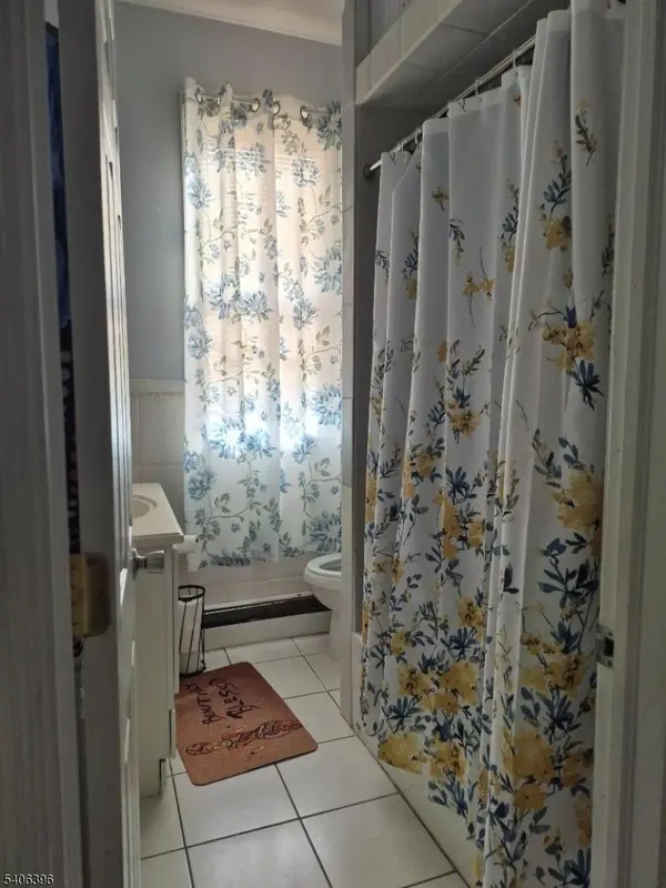 77 Pearsall Ave, Jersey City, NJ 07305