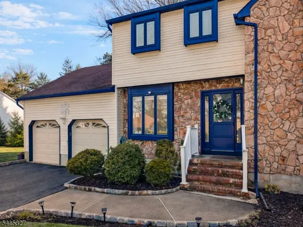 107 Van Dyke Ct, Hillsborough Twp., NJ 08844