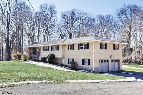 219 Haven Rd, Franklin Lakes Boro, NJ 07417