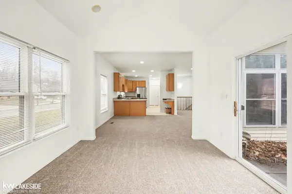 1593 Club House CT, Pontiac, MI 48340