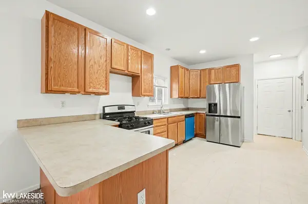 1593 Club House CT, Pontiac, MI 48340