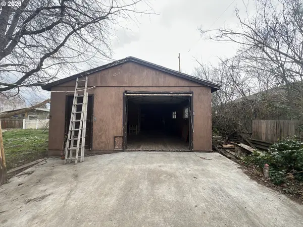 3670 CEDAR ST, Baker City, OR 97814