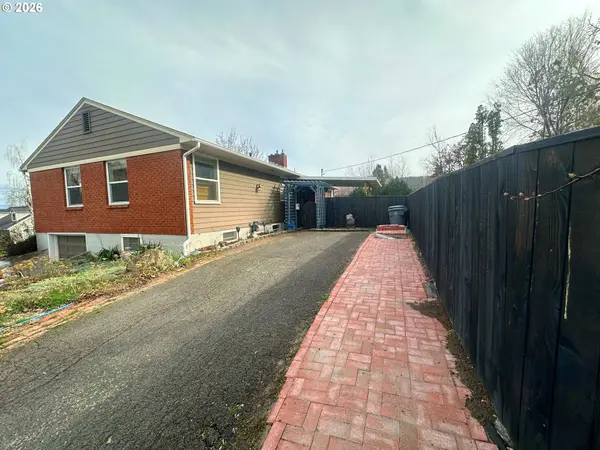 1414 WALNUT ST, La Grande, OR 97850