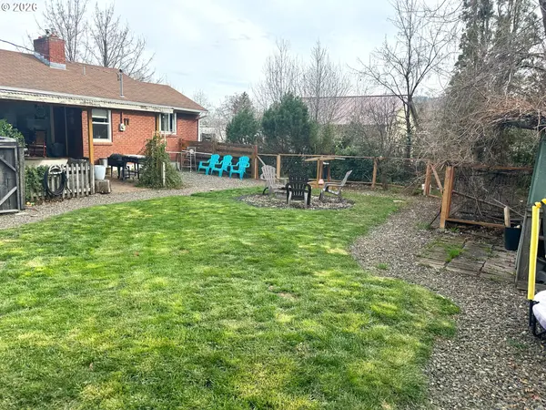 1414 WALNUT ST, La Grande, OR 97850