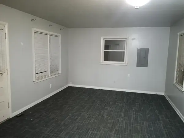 611 Croswelll ST, Adrian City, MI 49221