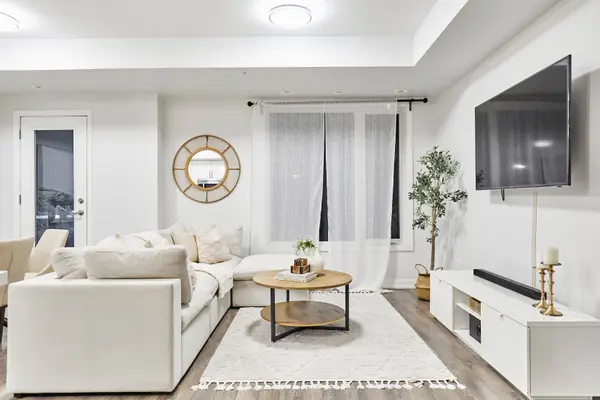 1555 Kingston RD #114, Pickering, ON L1V 0E9