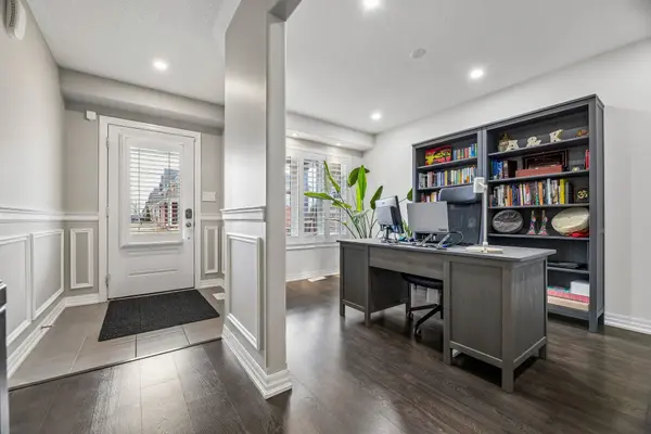 1825 Silverstone CRES, Oshawa, ON L1K 0V6