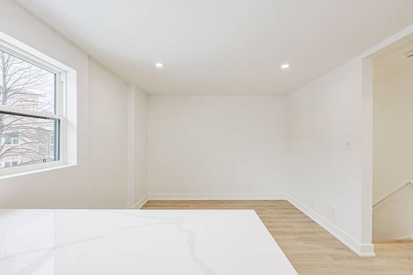 100 Liberty ST N #10B, Clarington, ON L1C 2M1