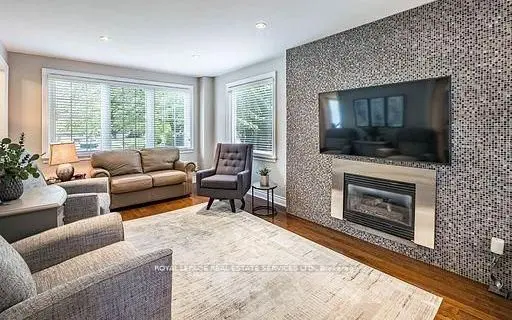 153 Elliott ST, Brampton, ON L6Y 1W7