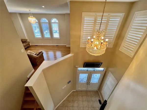 5218 Oscar Peterson BLVD, Mississauga, ON L5M 0E1