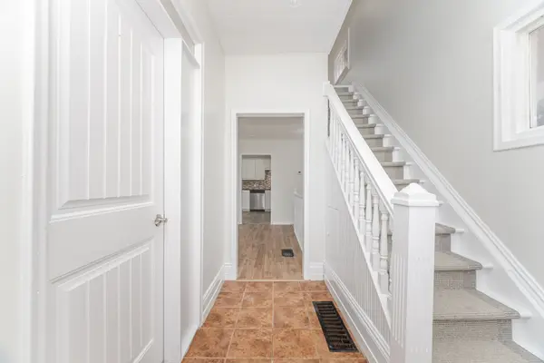 299 Park AVE, Brantford, ON N3S 5L2