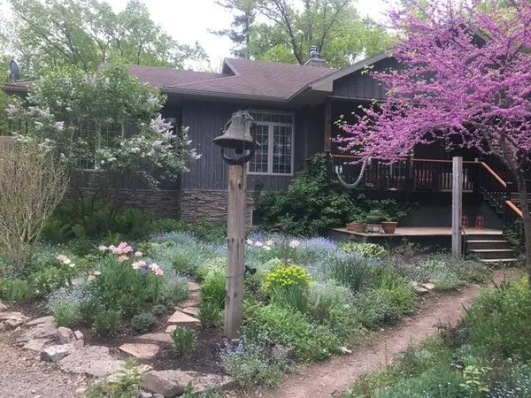 602 Elmbrook RD, Prince Edward County, ON K0K 2T0