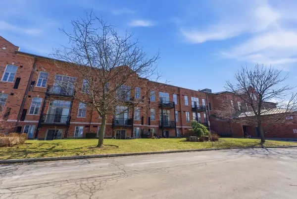 262 DUNDAS ST E #322, Hamilton, ON L8B 1A9
