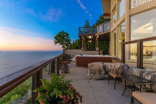 176 Moore ST, Northern Bruce Peninsula, ON N0H 1W0