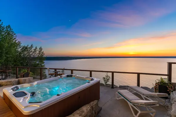 176 Moore ST, Northern Bruce Peninsula, ON N0H 1W0