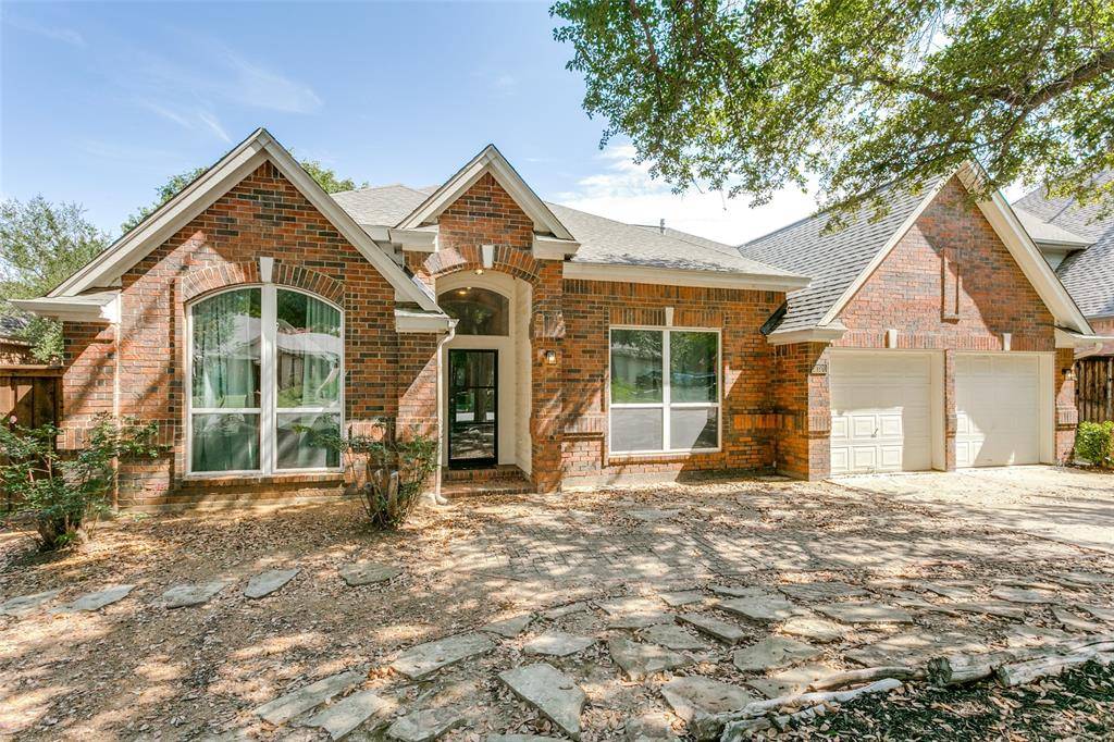 2120 Brentcove Drive, Grapevine, TX 76051