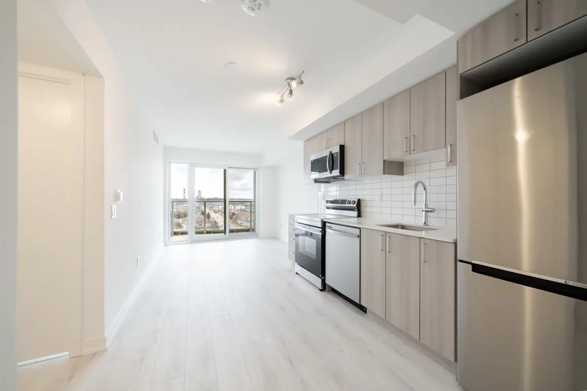 1010 Sandy Beach RD #1203, Pickering, ON L1W 0C7