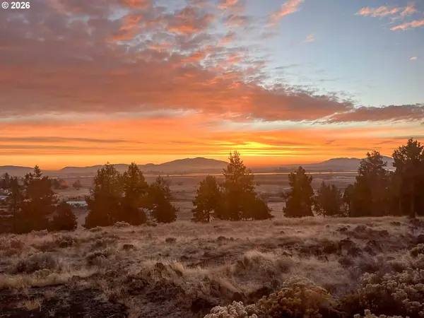 6710 JAKE RD, Klamath Falls, OR 97601