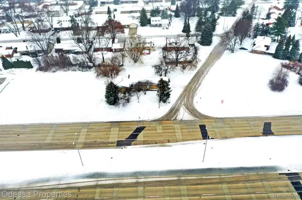 42431 MOUND RD, Sterling Heights, MI 48314