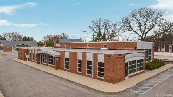 19337 Farmington RD, Livonia, MI 48152