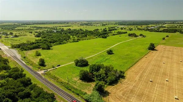 12520 455 E, Pilot Point, TX 76258