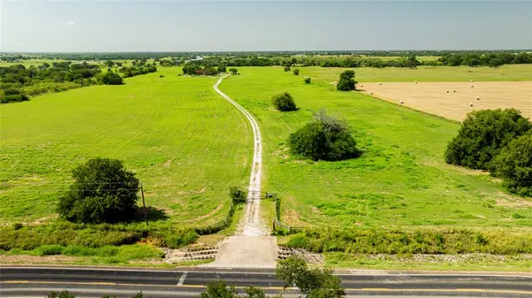 12520 455 E, Pilot Point, TX 76258