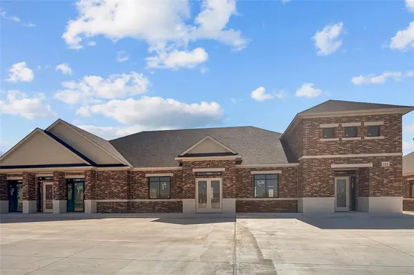 301 W Stage Coach Trail, Willow Park, TX 76087