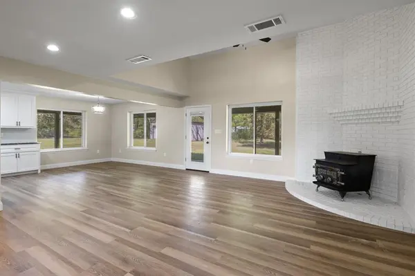 366 County Road 1740, Mount Pleasant, TX 75455