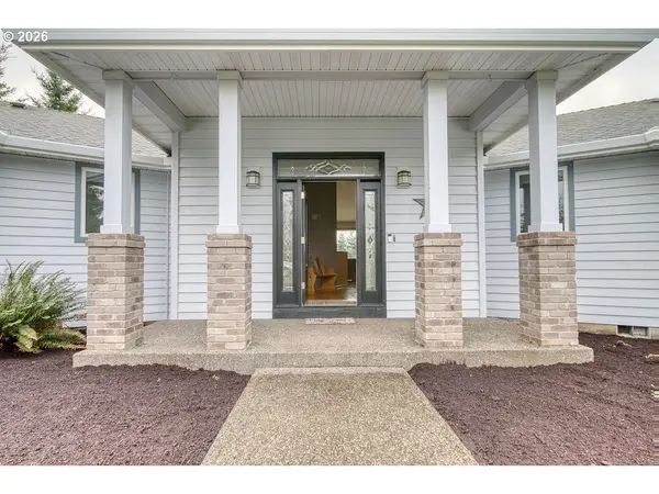 33750 LUTTRELL FARMS DR, St Helens, OR 97051