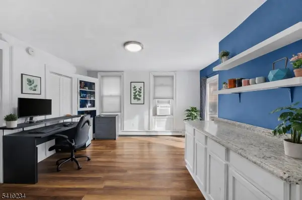 96 W Cherry St, Rahway City, NJ 07065