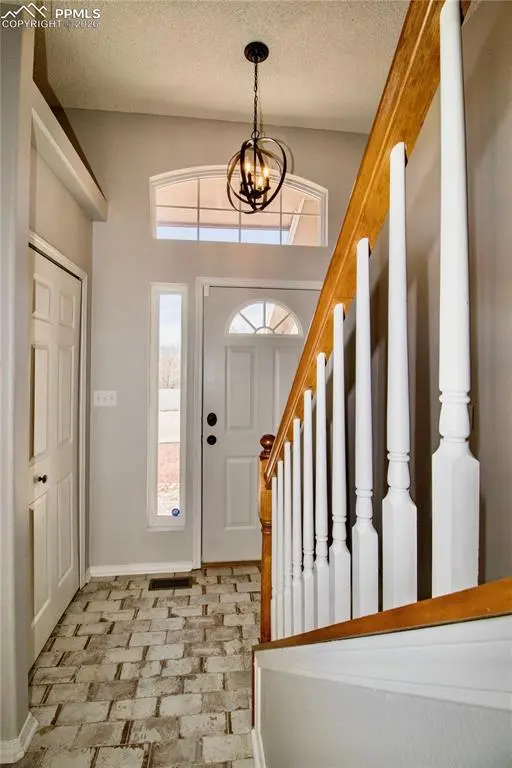 2435 Calistoga DR, Colorado Springs, CO 80915