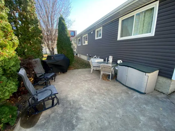 1113 14 Street, Wainwright, AB T9W 1E8