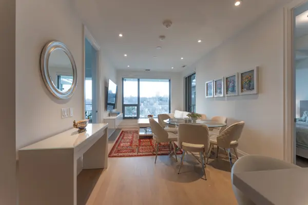 280 Howland AVE #GPH32, Toronto C02, ON M5R 0C3