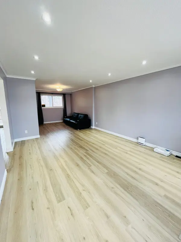 25 Zaph AVE, Toronto E10, ON M1C 1M7