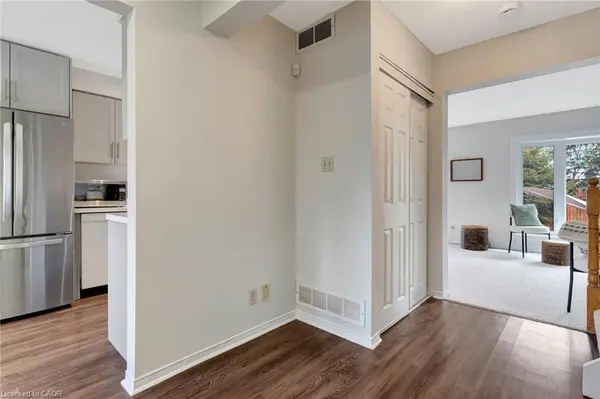 2427 Headon Forest DR, Burlington, ON L7M 3K7