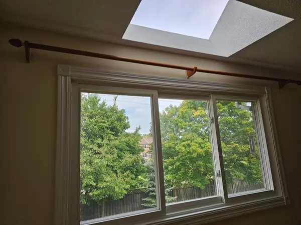 26 Moss BLVD #21, Hamilton, ON L9H 6W7