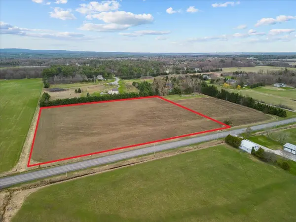 1982 Marchurst RD, Kanata, ON K2K 1X7