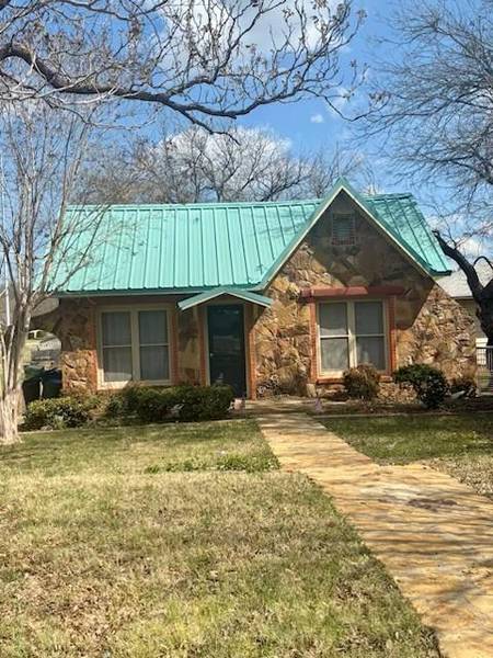 57 S Pecan Street, Albany, TX 76430