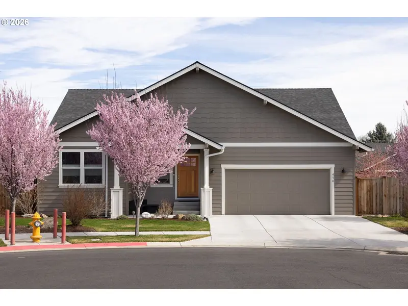 450 NE OAK CT, Redmond, OR 97756