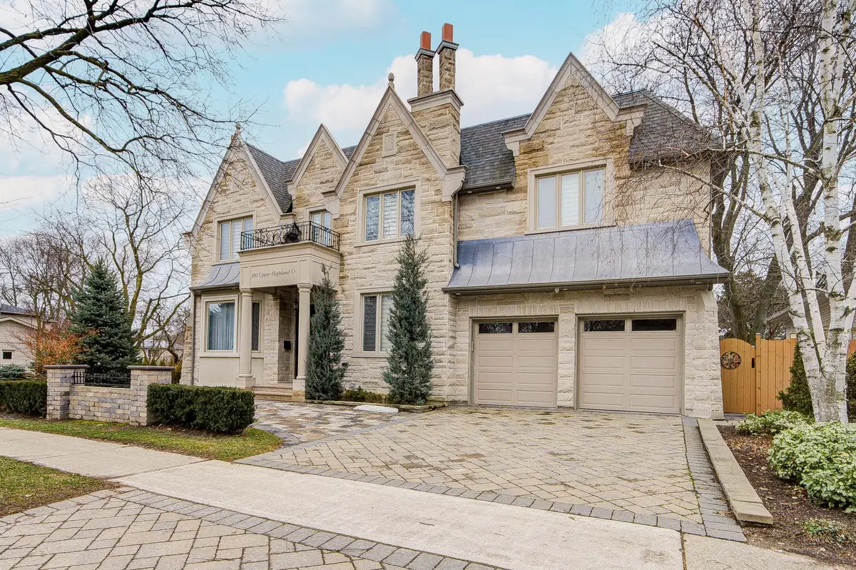 300 Upper Highland CRES, Toronto C12, ON M2P 1V5