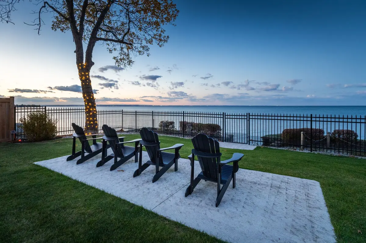 7 Campview RD, Hamilton, ON L8E 5E2