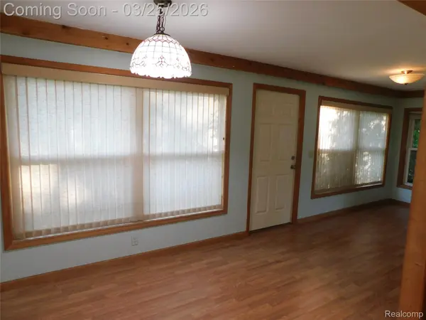 5284 Scotch Settlement RD, Almont Township, MI 48003