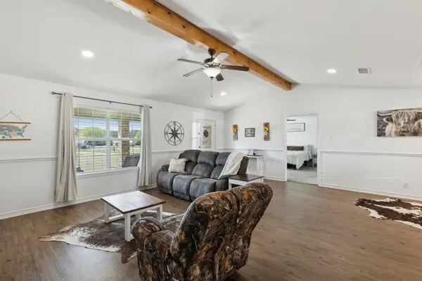 2068 W US Highway 69, Emory, TX 75440