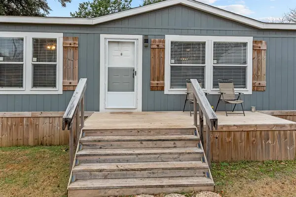 135 Chisholm Pass, Whitney, TX 76692