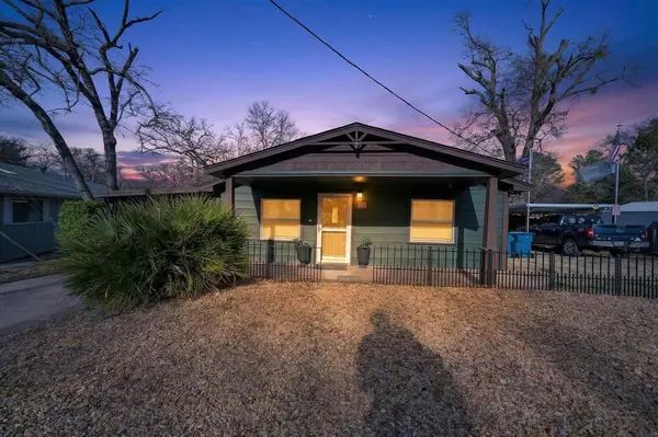 208 Harbor Drive, Gun Barrel City, TX 75156